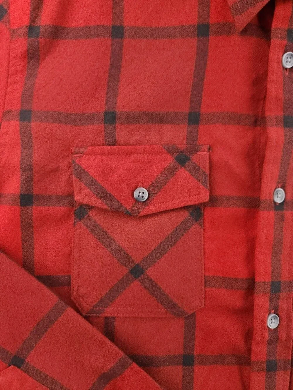 Oakley Outdoors Shirt Red Plaid Pockets Regular XL Long Sleeve Chest Logo Men
